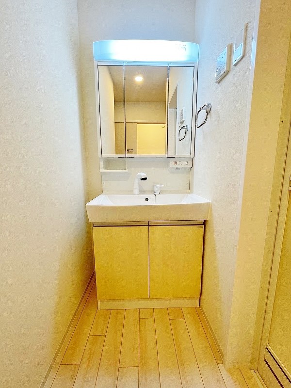 洗面設備　★洗面脱衣所/シャワー付き洗面台★