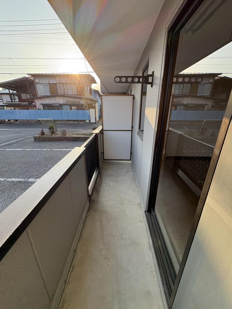 バルコニー　こちらの物件もお問い合わせは、蕪木不動産へお問い合わせくださ