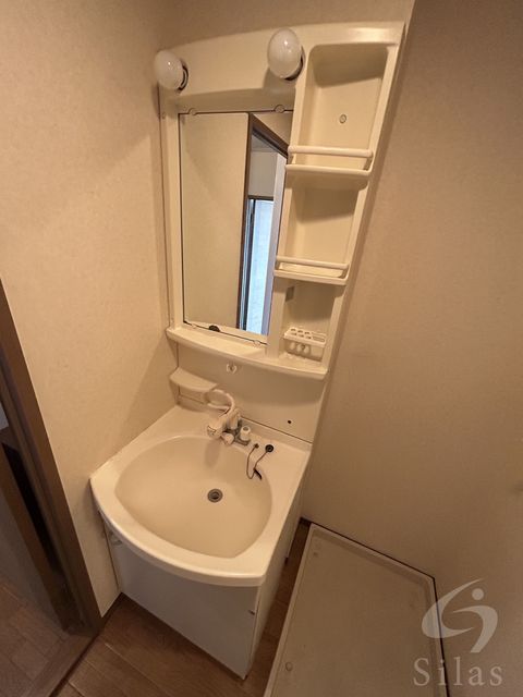 洗面設備　同仕様