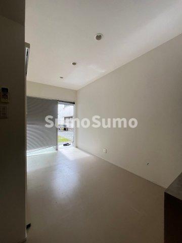 居室・リビング　物件の内装です