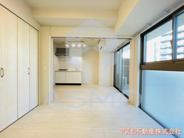 居室・リビング　同マンション別部屋　参考写真