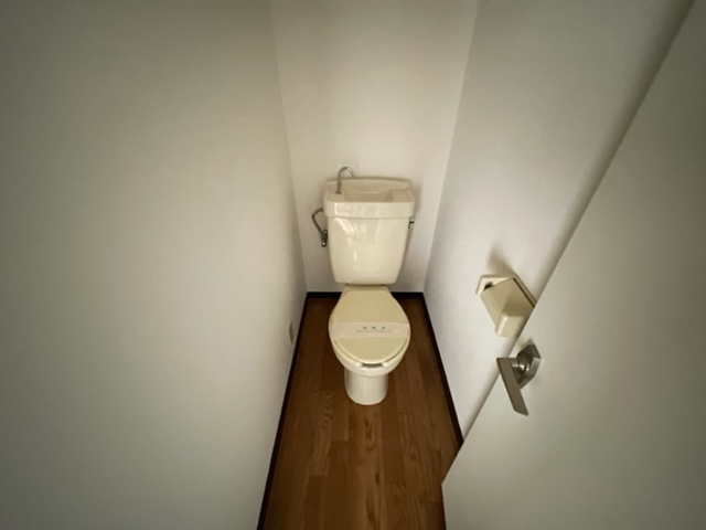 トイレ　※間取りに相違がある場合現況優先です。別部屋参考写真