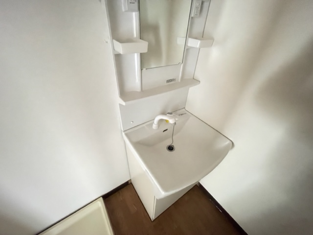 洗面設備　※間取りに相違がある場合現況優先です。別部屋参考写真
