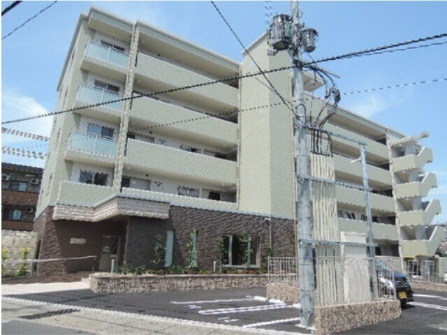 建物外観　人気ファミリーマンションです