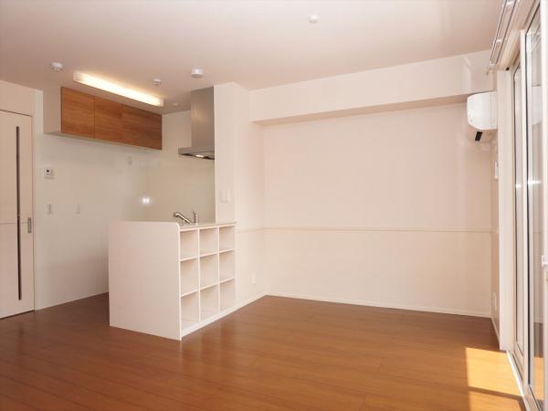 居室・リビング　内装