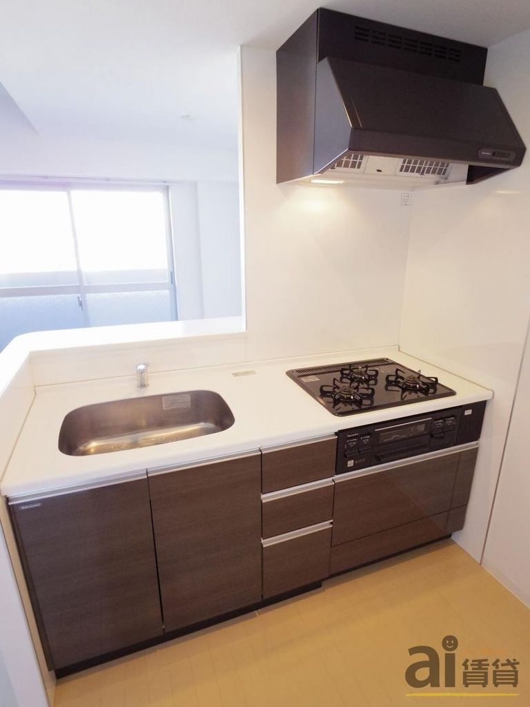 キッチン　玄関