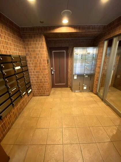 エントランス　宅配ボックス有り