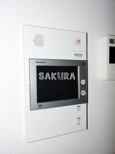 セキュリティ　女性の方でも安心のモニター付きインターホン♪