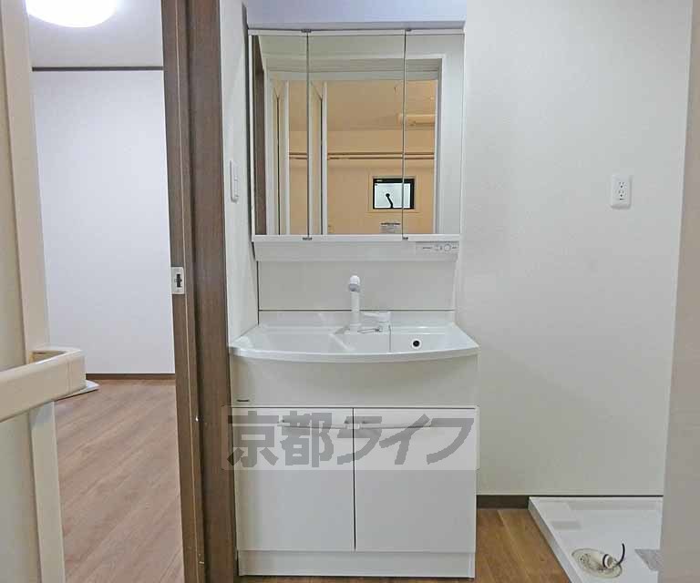 その他設備　洗面台です。