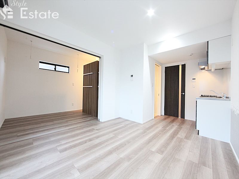 居室・リビング　内装