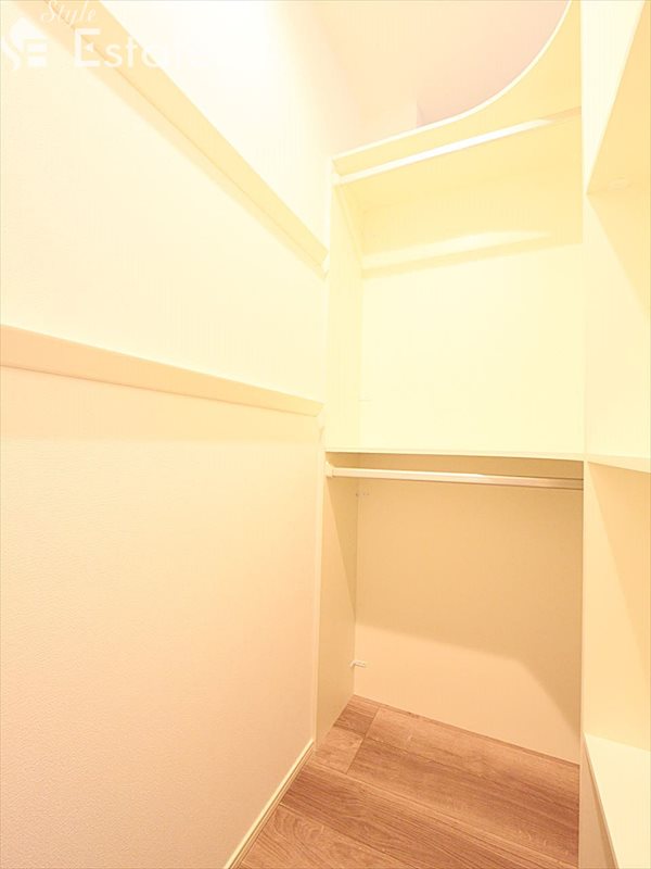 収納　シューズボックス