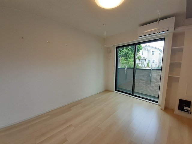 居室・リビング　おしゃれな居間です