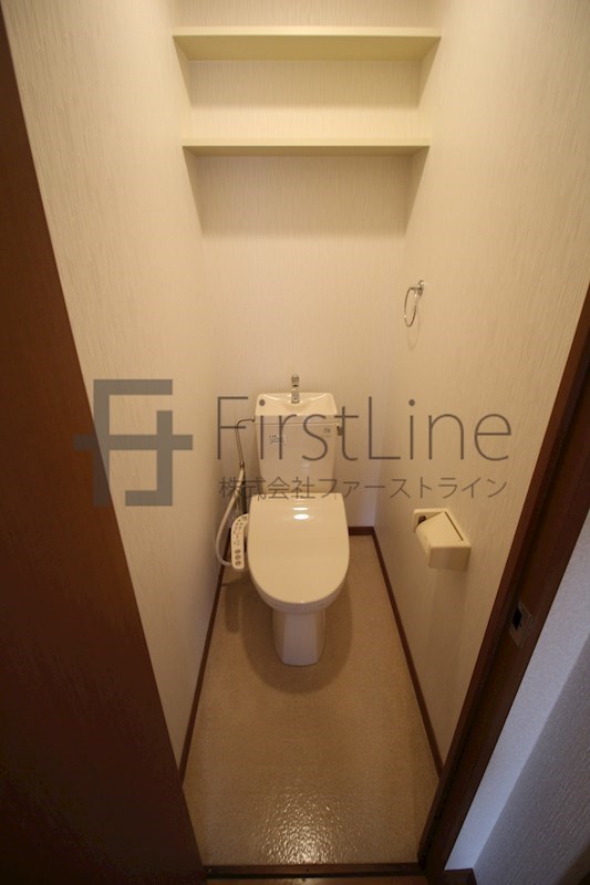 トイレ　別号室の写真です