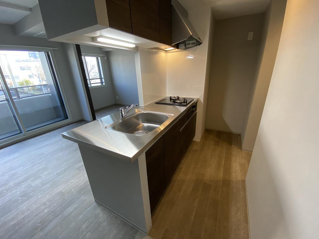 キッチン　人気の対面システムキッチンタイプです！