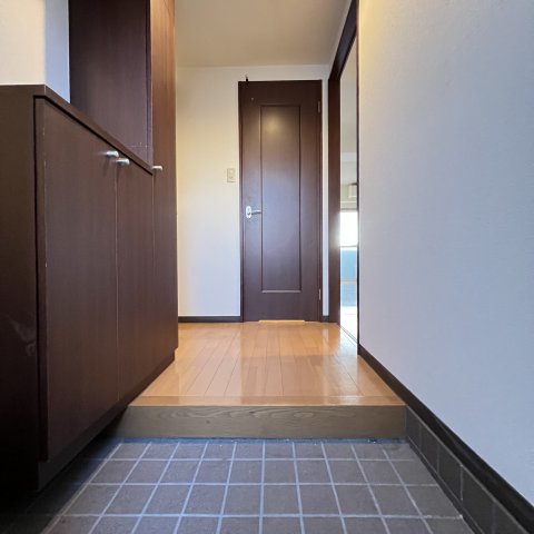 玄関　同仕様タイプです