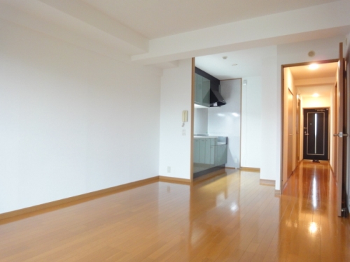 居室・リビング　※同物件別号室参考写真です。現状優先になります。