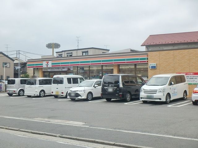 コンビニ　セブンイレブン川崎小杉陣屋町2丁目店（コンビニ）まで701m