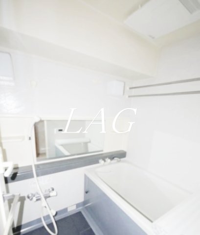 バス・シャワールーム　お風呂です。