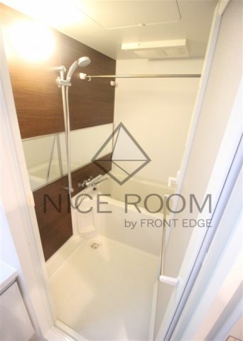 バス・シャワールーム　レオンコンフォート本町東III　風呂