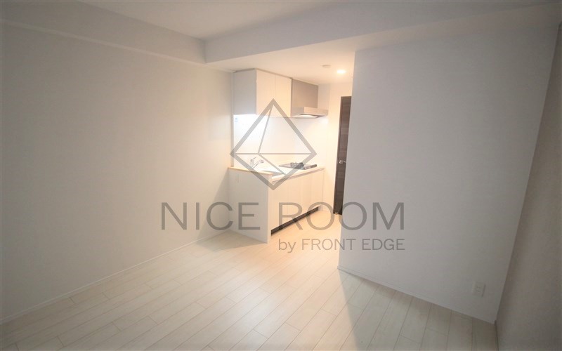 居室・リビング　レオンコンフォート本町東III　リビングルーム