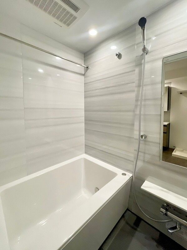 バス・シャワールーム　☆ゆったりくつろげるお風呂☆