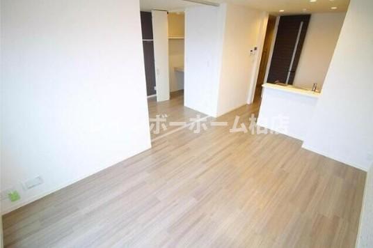 居室・リビング　ゆったり過ごせる居間です