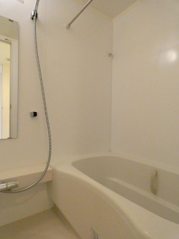 バス・シャワールーム　バス※別部屋参考写真