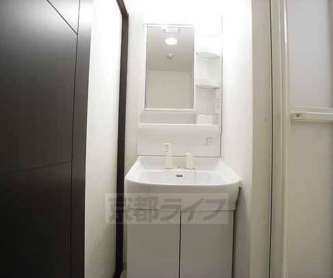 洗面設備　シャンプードレッサー付き！