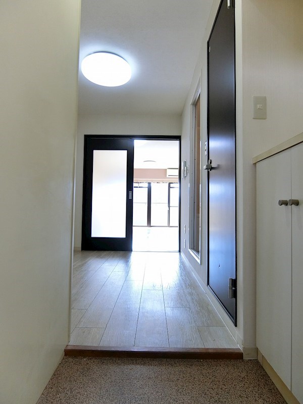 玄関　参考写真