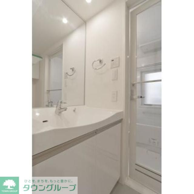 洗面設備　※写真は同タイプ住戸です。