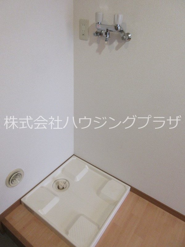 洗面設備　洗濯機置場
