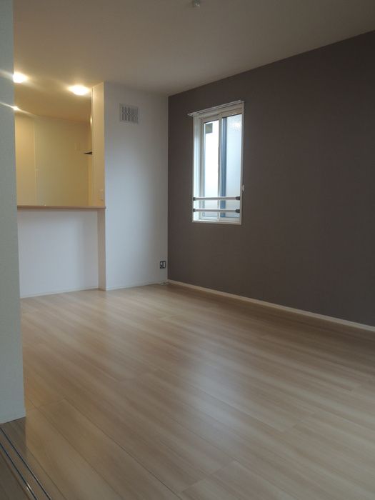 居室・リビング　☆明るい洋室☆