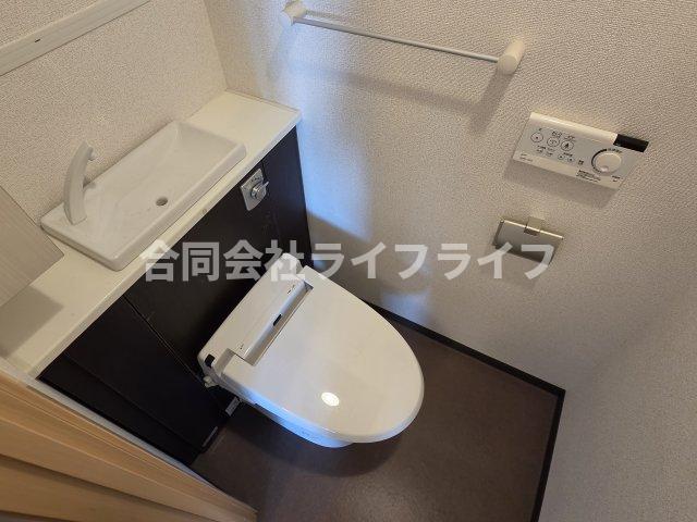トイレ　トイレもきれいです