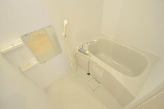 バス・シャワールーム　バスルーム