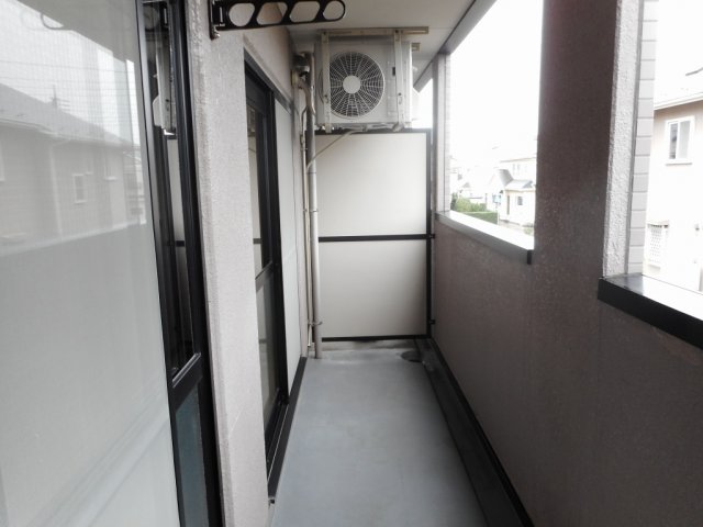 バルコニー　お洗濯にも便利なバルコニー付き