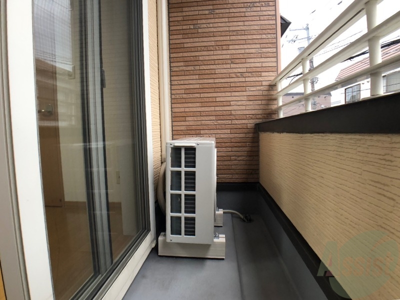 バルコニー　バルコニーが付いていますので一息ついてみてはいかがですか。
