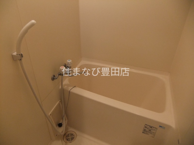 バス・シャワールーム　同型別部屋写真