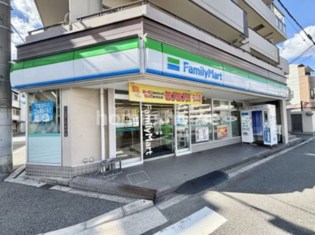 コンビニ　ファミリーマート 長居西店（コンビニ）まで251m