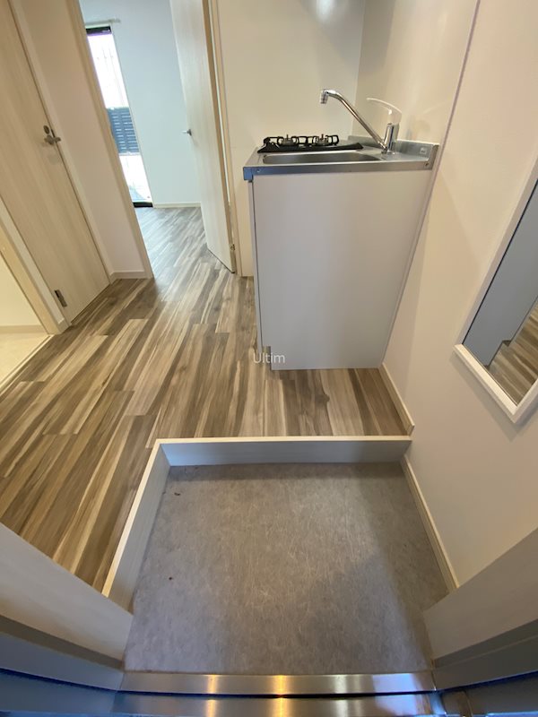 玄関　※他のお部屋です、ご参考までに