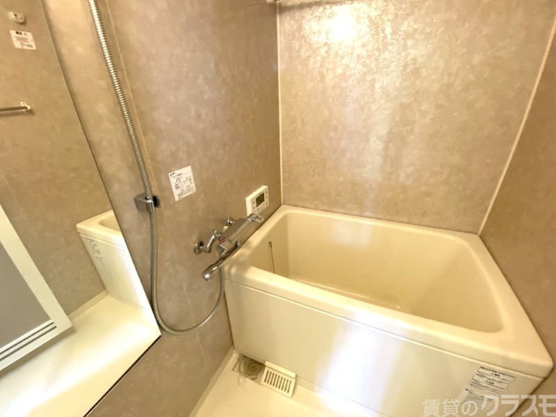 バス・シャワールーム　お風呂とトイレは別です♪ゆっくり疲れをおとり下さいませ。