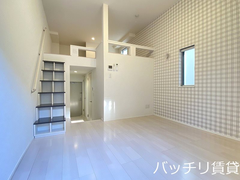 居室・リビング　同型タイプの為、現状を優先致します。
