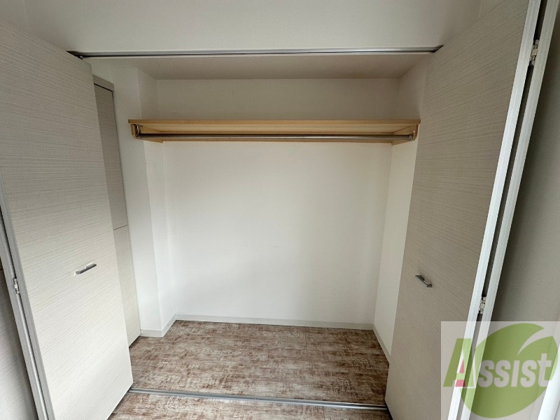 収納　寝室の収納です。部屋がすっきり片付きます。
