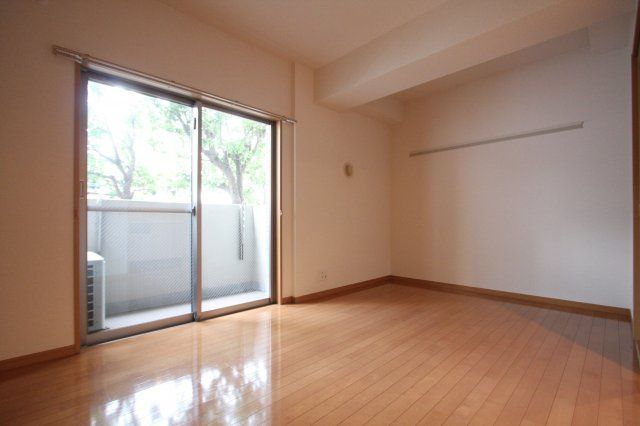 居室・リビング　別タイプ参考写真　フォルトゥナ小石川　文京区小石川5