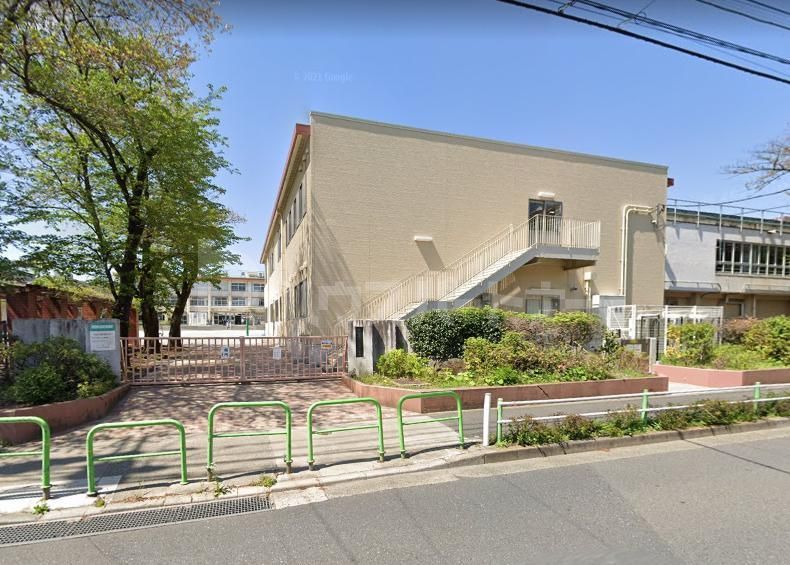 小学校　板橋区立成増小学校（小学校）まで350m