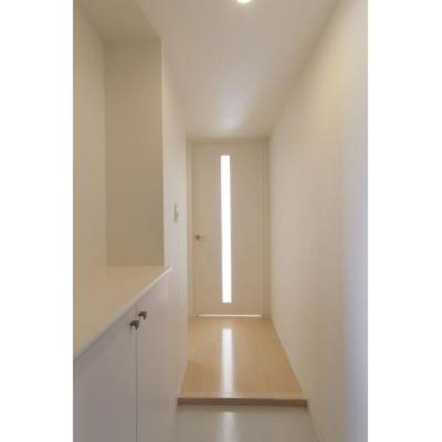 玄関　※写真は同タイプ住戸です。
