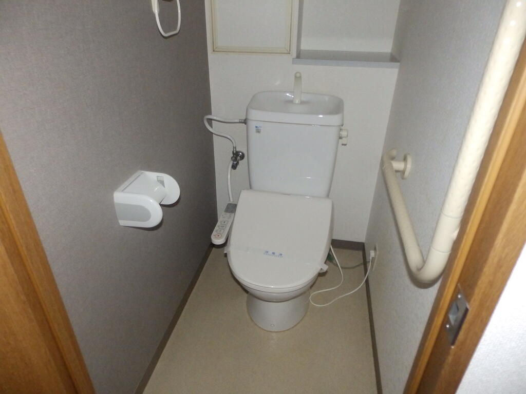 トイレ　ウォシュレット