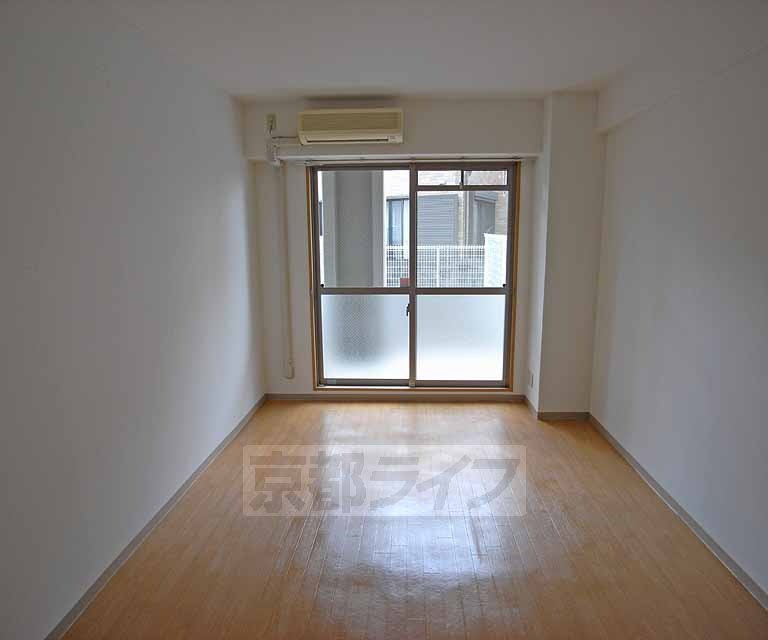 居室・リビング　使い勝手の良いお部屋です