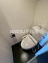 トイレ　落ち着いた色調のトイレです