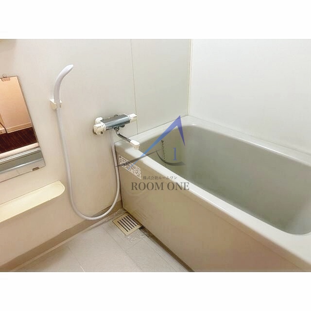 バス・シャワールーム　お風呂です。