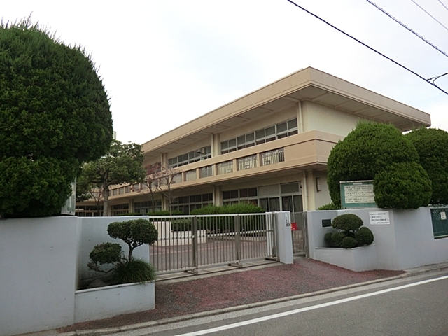 中学校　西谷中学校（中学校）まで1000m